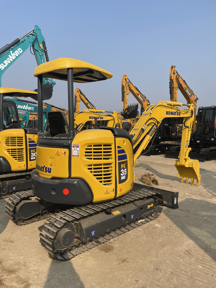 KOMATSU PC 35 MR-3 - Мини багер: слика 4 KOMATSU PC 35 MR-3 - Мини багер: слика 4