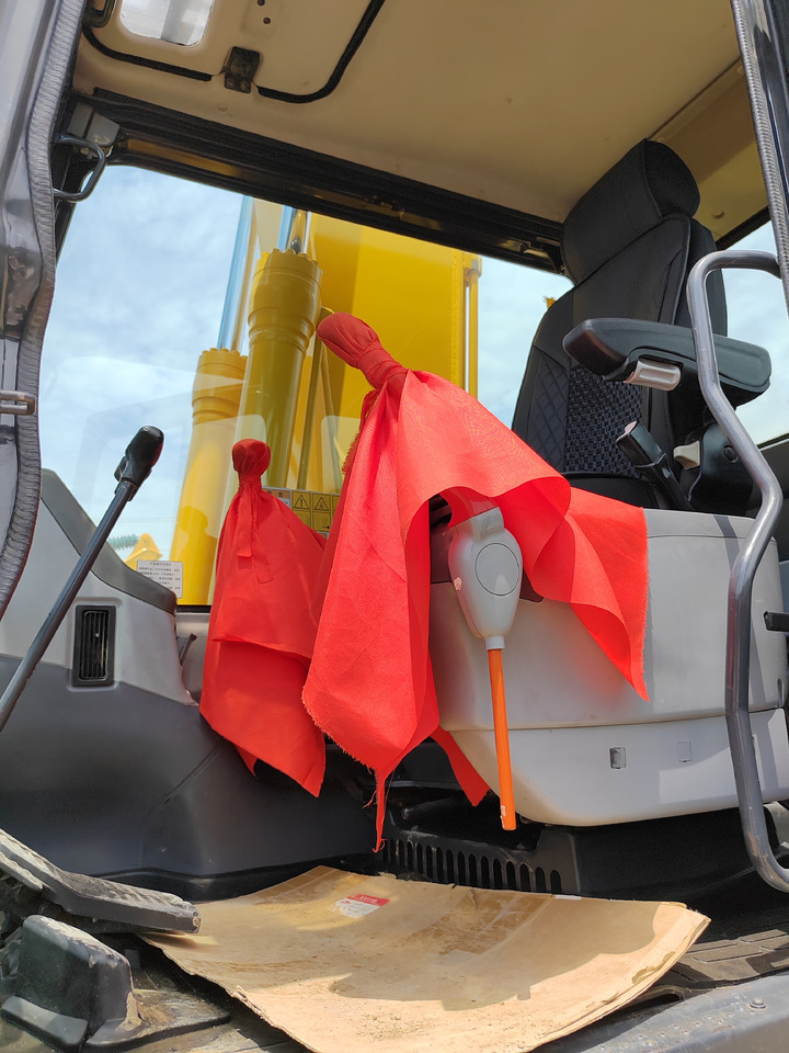 Багер гасеничар KOMATSU PC160: слика 6 Багер гасеничар KOMATSU PC160: слика 6