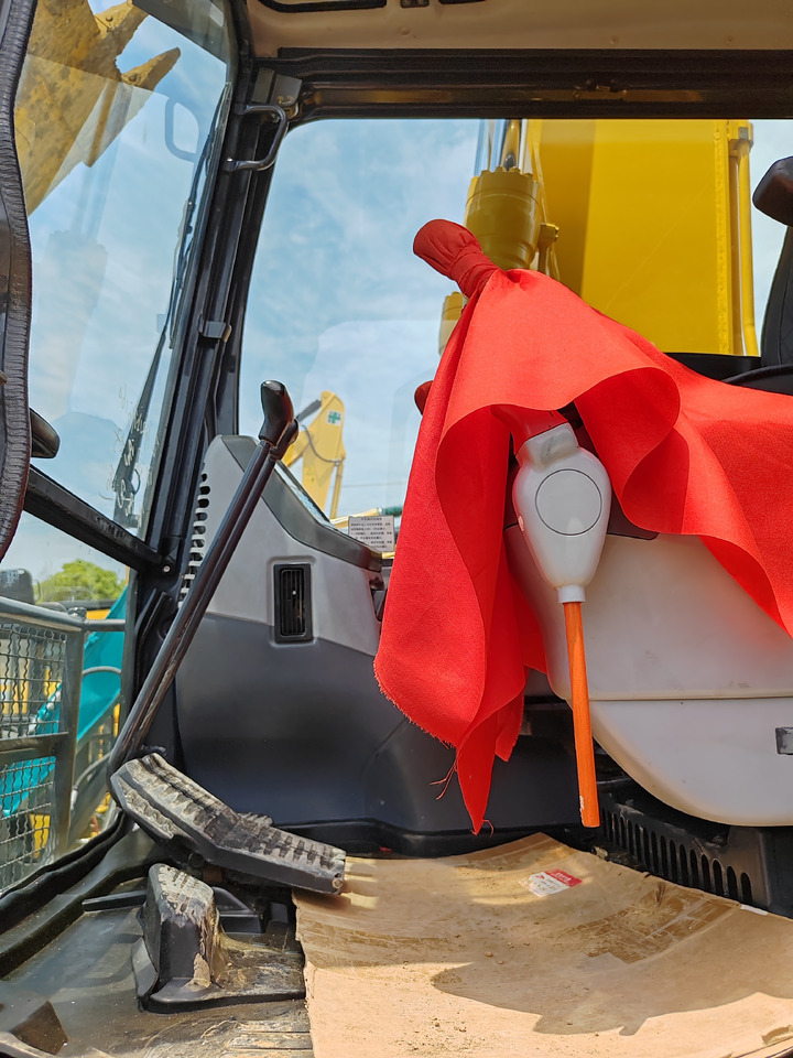 Багер гасеничар KOMATSU PC160: слика 10 Багер гасеничар KOMATSU PC160: слика 10