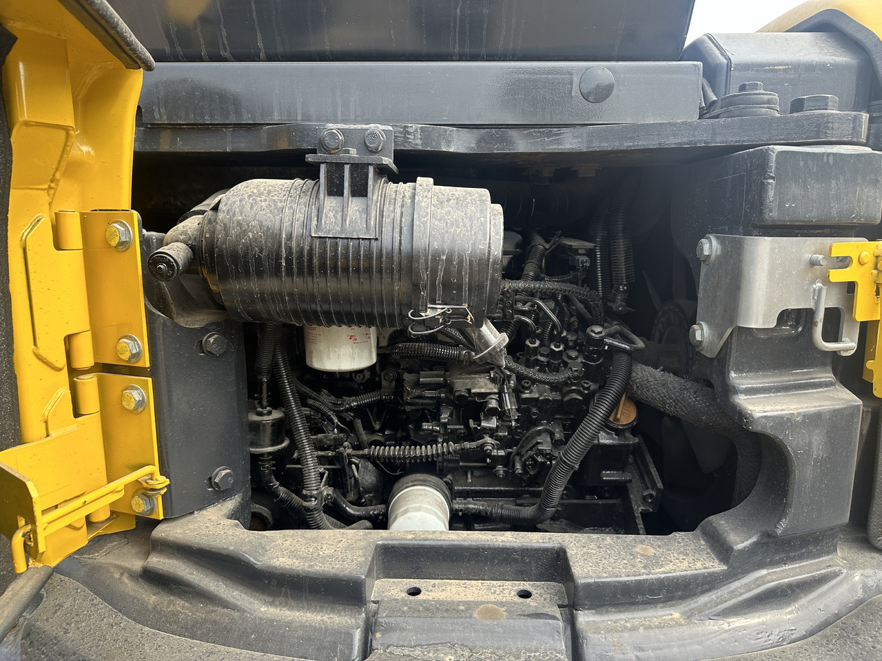 KOMATSU PC40MR - Мини багер: слика 4 KOMATSU PC40MR - Мини багер: слика 4