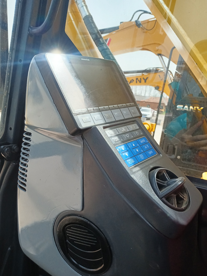 Багер гасеничар KOMATSU PC60-8: слика 8 Багер гасеничар KOMATSU PC60-8: слика 8