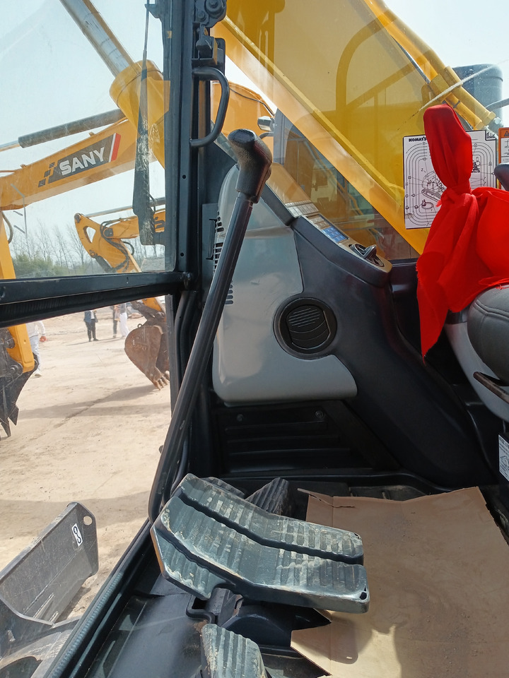 Багер гасеничар KOMATSU PC60-8: слика 7 Багер гасеничар KOMATSU PC60-8: слика 7