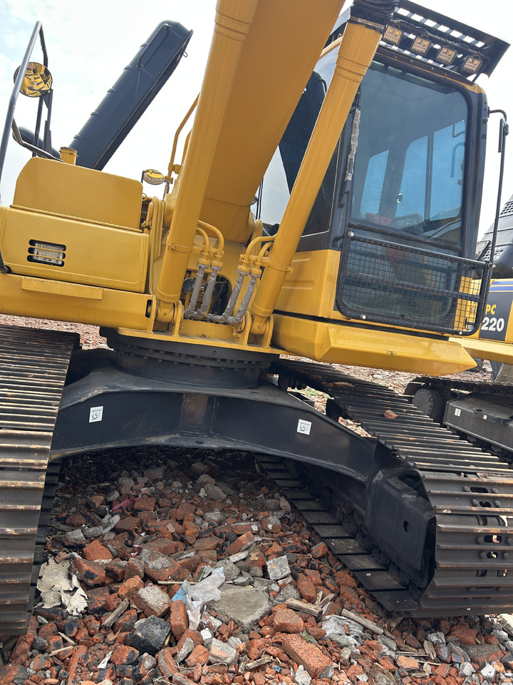Komatsu PC 200-8 - Багер гасеничар: слика 3 Komatsu PC 200-8 - Багер гасеничар: слика 3