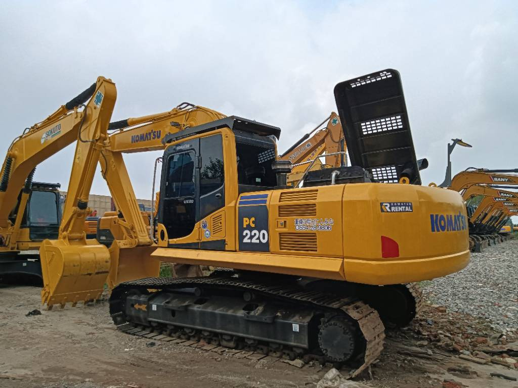Komatsu PC 220-8 - Багер гасеничар: слика 1 Komatsu PC 220-8 - Багер гасеничар: слика 1