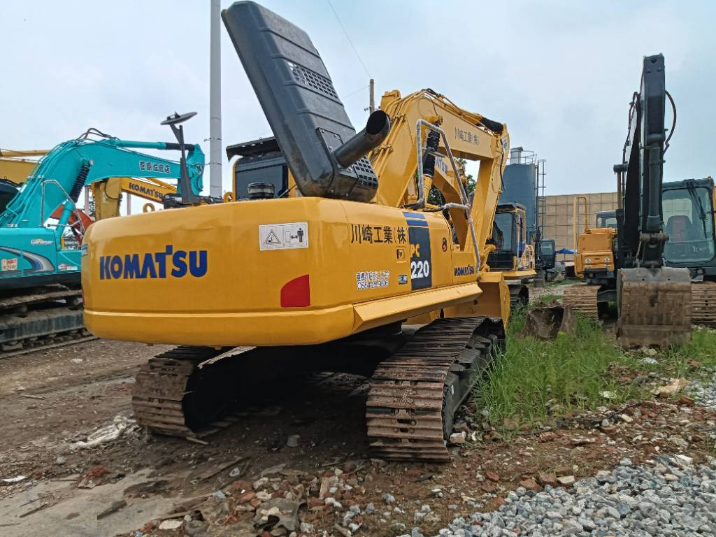 Komatsu PC 220-8 - Багер гасеничар: слика 4 Komatsu PC 220-8 - Багер гасеничар: слика 4