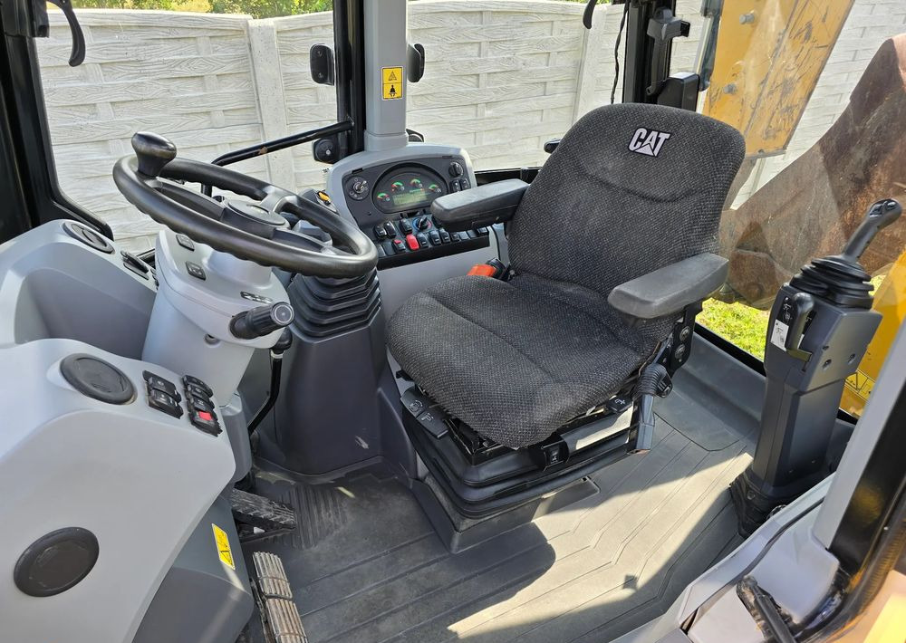 Caterpillar - Ровокопач: слика 3 Caterpillar - Ровокопач: слика 3