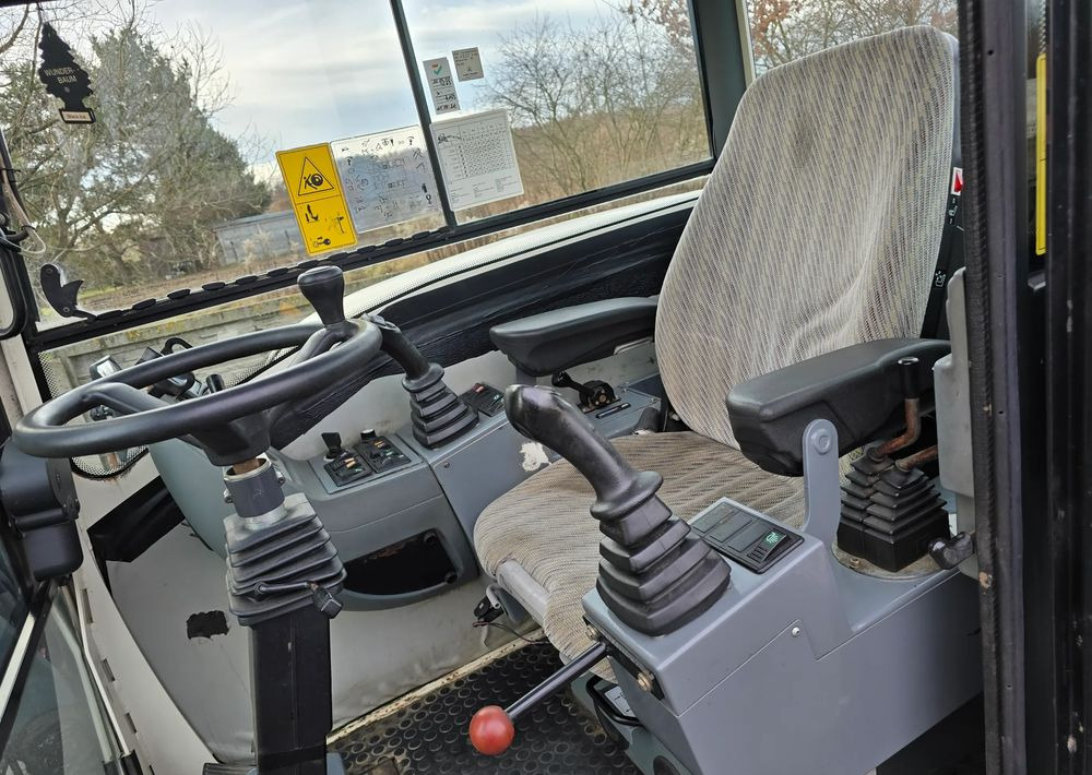 Terex - Багер на тркала: слика 4 Terex - Багер на тркала: слика 4