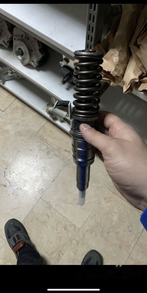 Bosch 2008-2022 0414703008 Bosch 2012-2022 - Инјектор за Камион: слика 3 Bosch 2008-2022 0414703008 Bosch 2012-2022 - Инјектор за Камион: слика 3