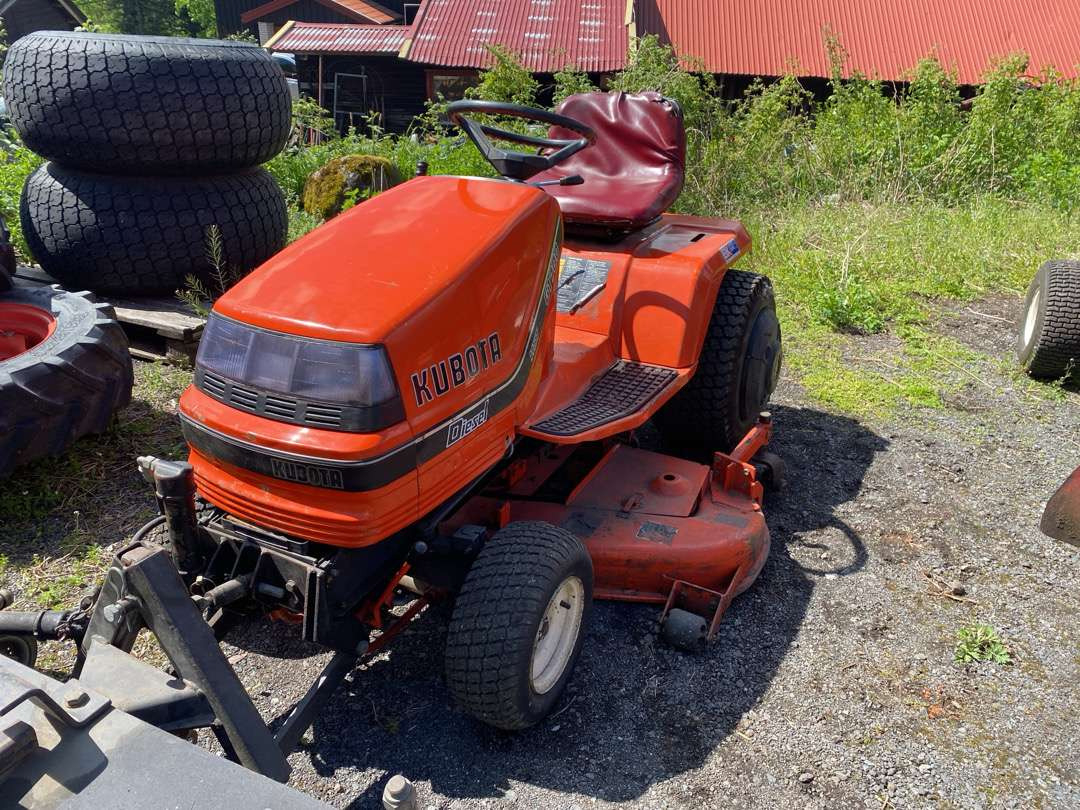 2000 Kubota G1700//Sitteklipper med feier og oppsamler - Градинарска косилка: слика 2 2000 Kubota G1700//Sitteklipper med feier og oppsamler - Градинарска косилка: слика 2