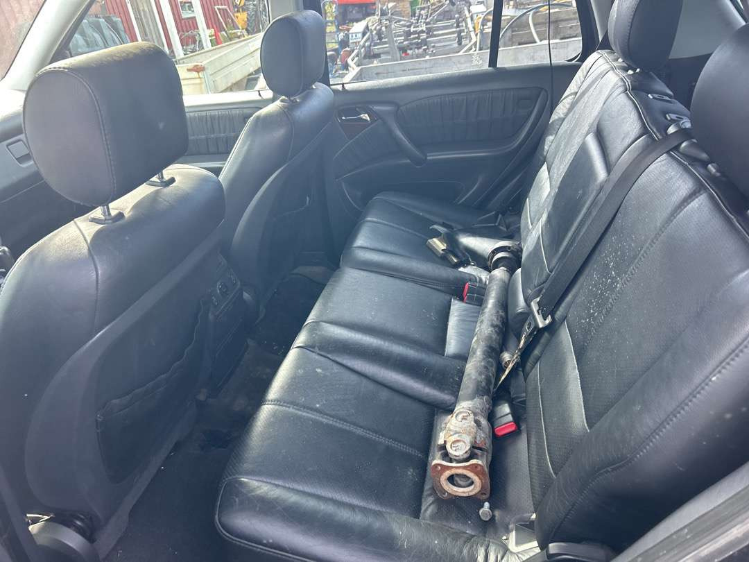 Mercedes-Benz (delebil + girkasse ) - Автомобил: слика 5 Mercedes-Benz (delebil + girkasse ) - Автомобил: слика 5