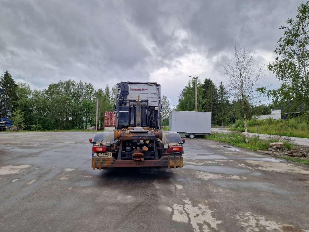 Volvo FH6X2-Krokbil med hydraulisk brøyteutstyr - Камион со кука за подигање: слика 4 Volvo FH6X2-Krokbil med hydraulisk brøyteutstyr - Камион со кука за подигање: слика 4