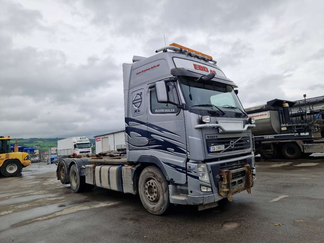 Volvo FH6X2-Krokbil med hydraulisk brøyteutstyr - Камион со кука за подигање: слика 1 Volvo FH6X2-Krokbil med hydraulisk brøyteutstyr - Камион со кука за подигање: слика 1