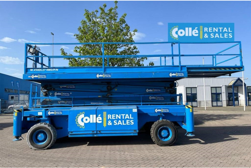 Holland lift M 250 DL 27 | 2003 - Кревач ножица: слика 2 Holland lift M 250 DL 27 | 2003 - Кревач ножица: слика 2