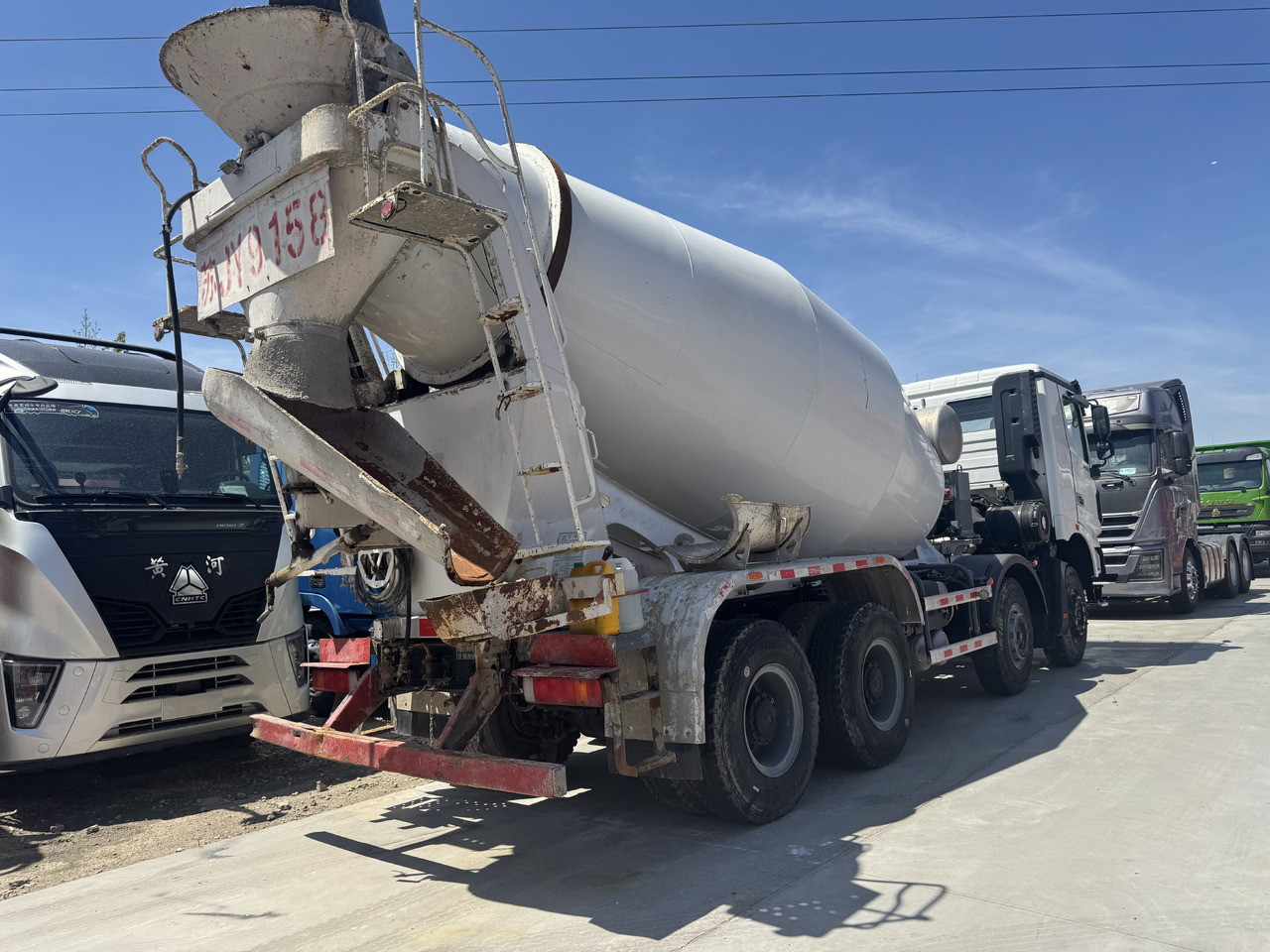 BEIFANG MERCEDES-BENZ - Камион миксер за бетон: слика 2 BEIFANG MERCEDES-BENZ - Камион миксер за бетон: слика 2
