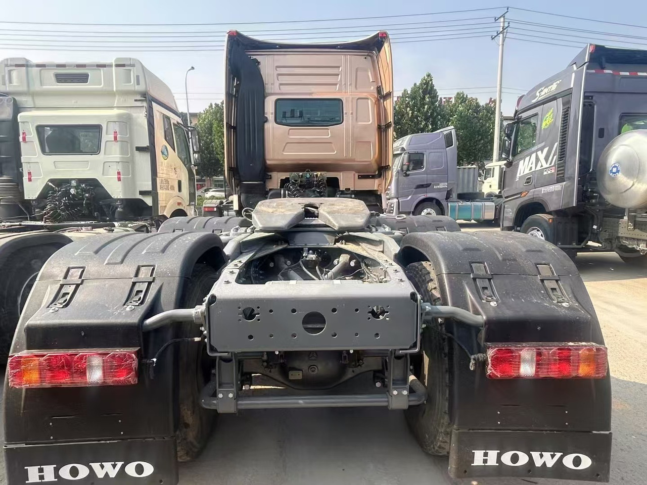 HOWO T7H - Камион влекач: слика 5 HOWO T7H - Камион влекач: слика 5