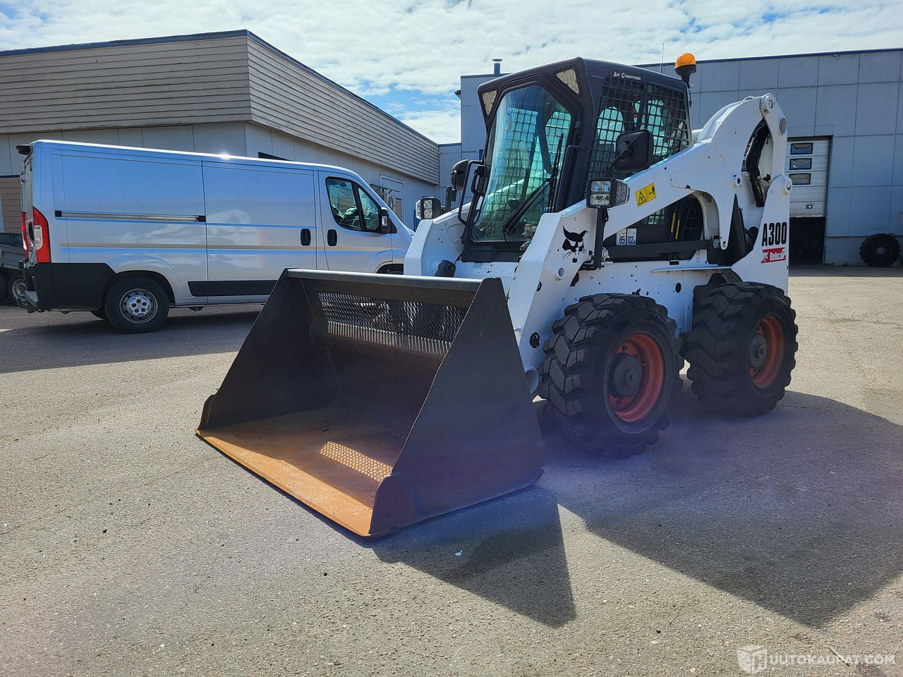 Bobcat A300, liukuohjattava kuormaaja, nelipyöräohjaus,, Kouvola - Компактен натоварувач: слика 5 Bobcat A300, liukuohjattava kuormaaja, nelipyöräohjaus,, Kouvola - Компактен натоварувач: слика 5