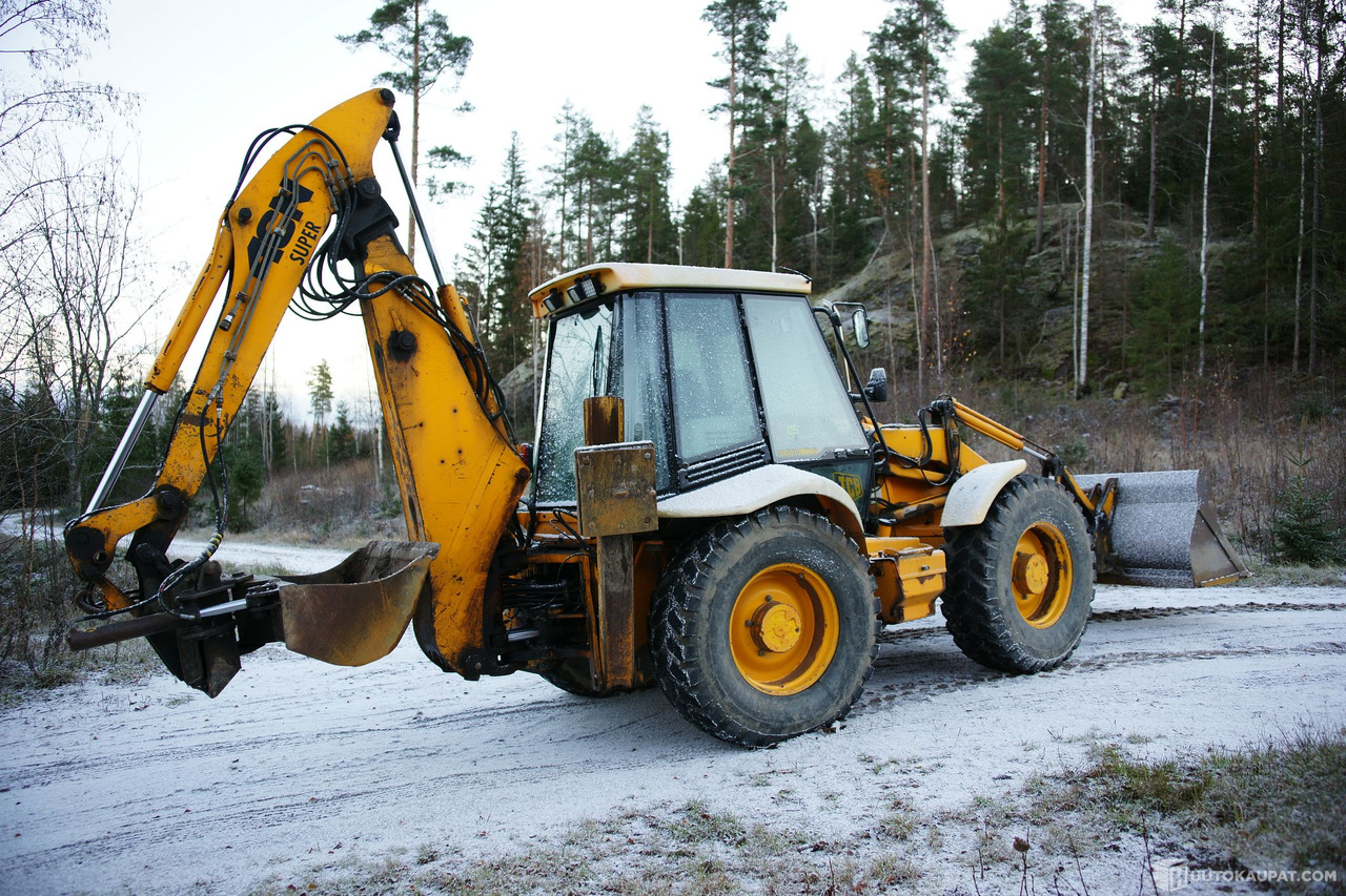 JCB 4CN, Traktorikaivuri, 2001, Nurmijärvi - Градежна машина: слика 5 JCB 4CN, Traktorikaivuri, 2001, Nurmijärvi - Градежна машина: слика 5