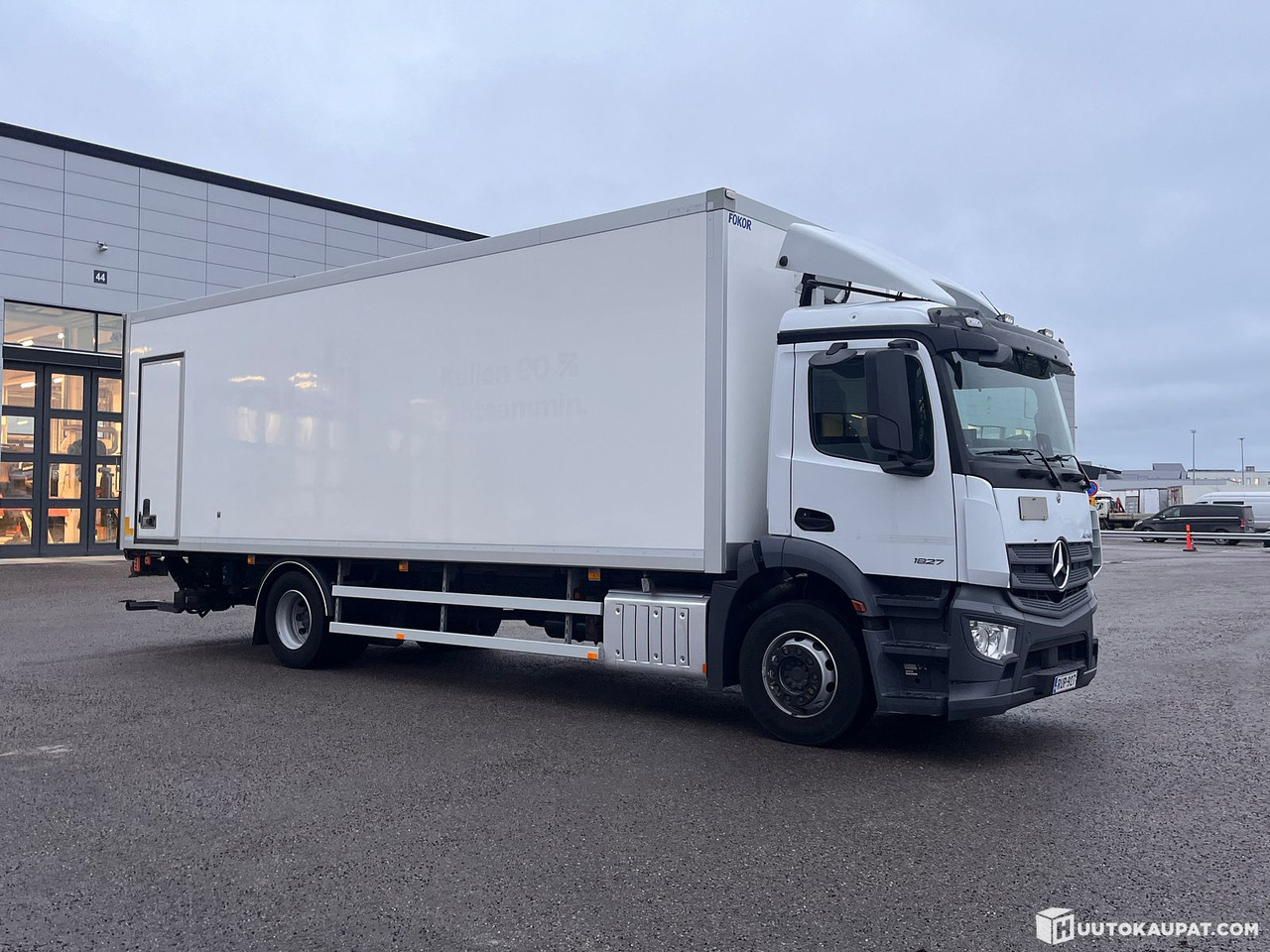 Mercedes-Benz Actros 1827, truck, full-side opening, 2022, Vantaa - Камион сандучар: слика 3 Mercedes-Benz Actros 1827, truck, full-side opening, 2022, Vantaa - Камион сандучар: слика 3