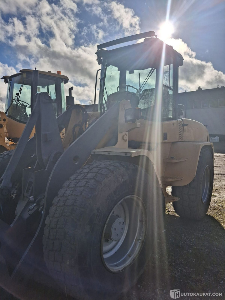 Pyöräkuormaaja Volvo L40 D, vuosimalli 1999, Nurmijärvi - Натоварувач на тркала: слика 3 Pyöräkuormaaja Volvo L40 D, vuosimalli 1999, Nurmijärvi - Натоварувач на тркала: слика 3