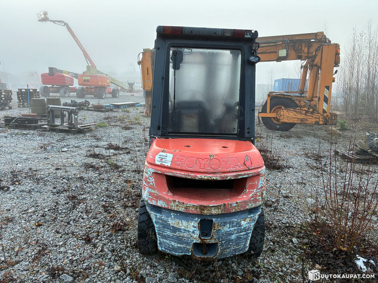 Toyota 02-7FDF30, 2004 Forklift, Lieto - Дизел вилушкар: слика 4 Toyota 02-7FDF30, 2004 Forklift, Lieto - Дизел вилушкар: слика 4