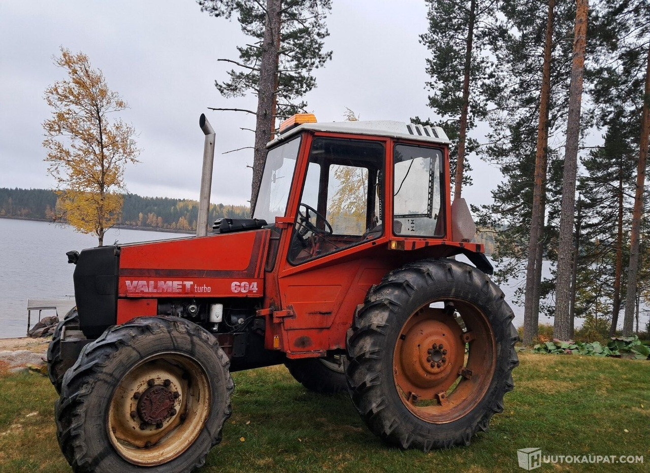 Valmet 604, 1982, Diesel, 1 927 h, Juuka - Трактор: слика 3 Valmet 604, 1982, Diesel, 1 927 h, Juuka - Трактор: слика 3