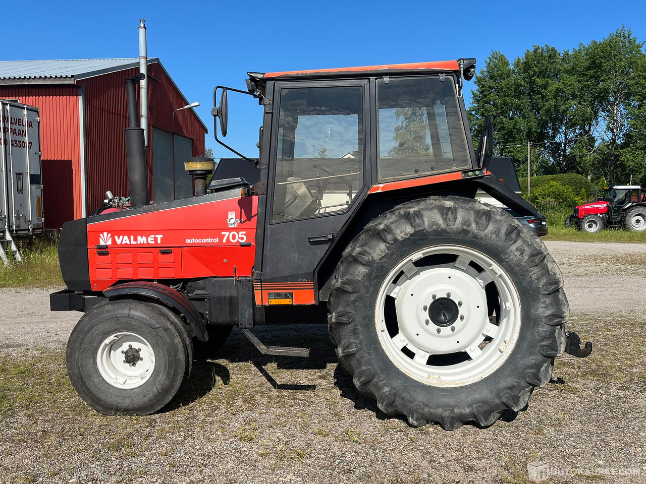 Valmet 705, Traktori, harrastajalta, 1990, Salo - Трактор: слика 2 Valmet 705, Traktori, harrastajalta, 1990, Salo - Трактор: слика 2