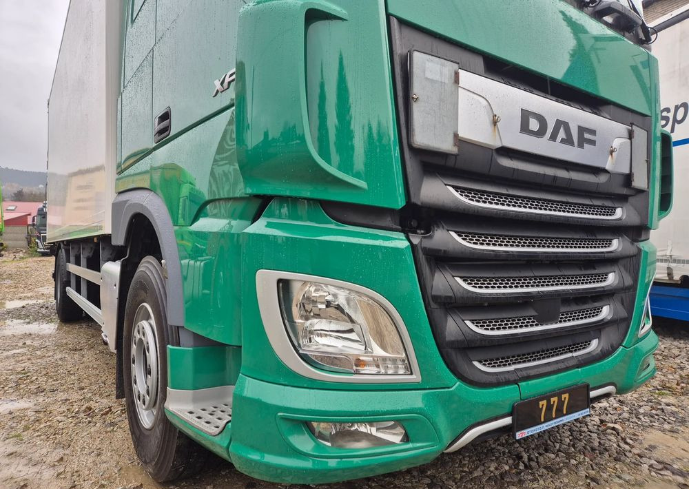 DAF XF ORYGINALNY PRZEBIEG z Niemiec / TANDEM ZESTAW PRZEJAZDOWY Z WINDĄ - Камион сандучар: слика 3 DAF XF ORYGINALNY PRZEBIEG z Niemiec / TANDEM ZESTAW PRZEJAZDOWY Z WINDĄ - Камион сандучар: слика 3