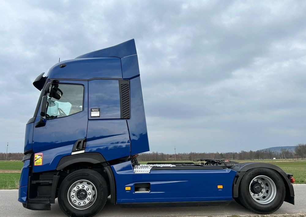 Renault T480 2022 VIN: ND ! 13l STANDARD STANDARD / NOWY MODEL z Niemiec / klima postojowa / T520 T440 / TOP STAN GAMA T - Камион влекач: слика 4 Renault T480 2022 VIN: ND ! 13l STANDARD STANDARD / NOWY MODEL z Niemiec / klima postojowa / T520 T440 / TOP STAN GAMA T - Камион влекач: слика 4