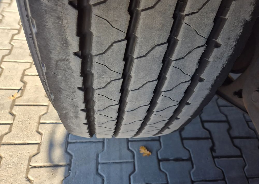 Krone BDE STANDARD PODNOSZONY DACH / z Niemiec PONADGABARYTY POSZERZANA OPONY 80% - Полуприколка со церада: слика 3 Krone BDE STANDARD PODNOSZONY DACH / z Niemiec PONADGABARYTY POSZERZANA OPONY 80% - Полуприколка со церада: слика 3