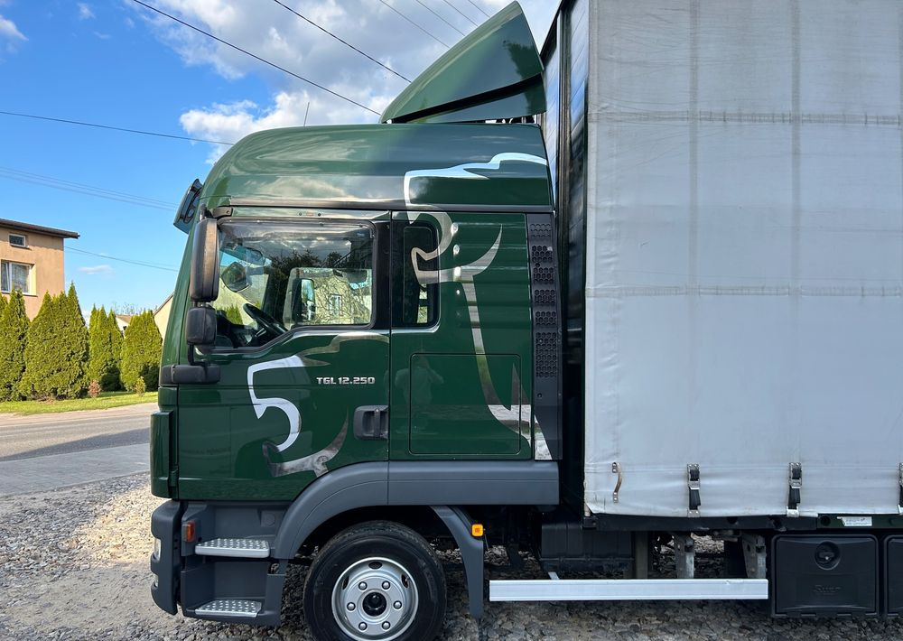 MAN TGL 12.250 GLOB UNIKAT z Niemiec BDF firanka / AUTOMAT HAK / EURO 6 / BDF 7.40 wysoki / MICHELIN 80% - Камион со церада: слика 5 MAN TGL 12.250 GLOB UNIKAT z Niemiec BDF firanka / AUTOMAT HAK / EURO 6 / BDF 7.40 wysoki / MICHELIN 80% - Камион со церада: слика 5