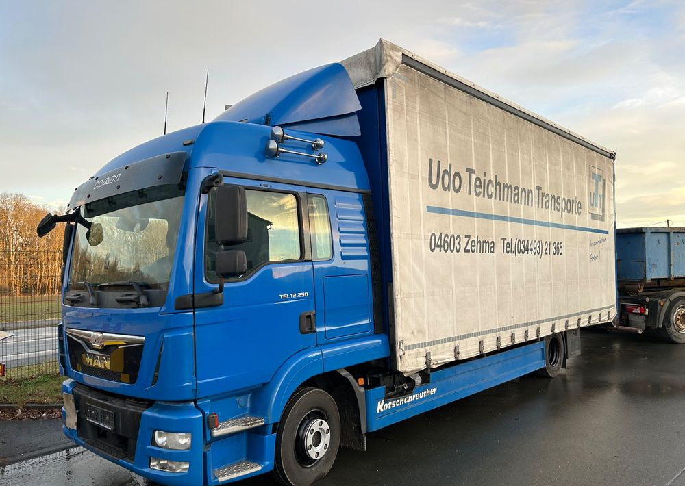MAN TGL 12.250 cena za ZESTAW TANDEM UNIKAT przebieg z Niemiec MANUAL HAK / EURO 6 / przyczepa zestaw jumbo / opony 80% - Камион со церада: слика 1 MAN TGL 12.250 cena za ZESTAW TANDEM UNIKAT przebieg z Niemiec MANUAL HAK / EURO 6 / przyczepa zestaw jumbo / opony 80% - Камион со церада: слика 1