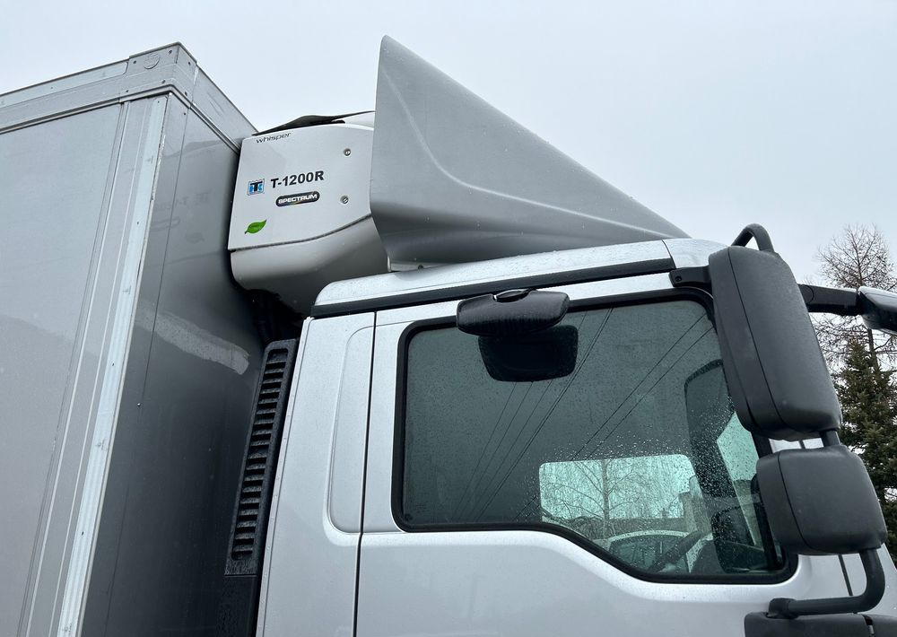 MAN TGM 18.290 TK 1200 R Spectrum THERMO King z Niemiec 8m / 20 palet / winda Klima / OKAZJA - Камион ладилник: слика 4 MAN TGM 18.290 TK 1200 R Spectrum THERMO King z Niemiec 8m / 20 palet / winda Klima / OKAZJA - Камион ладилник: слика 4