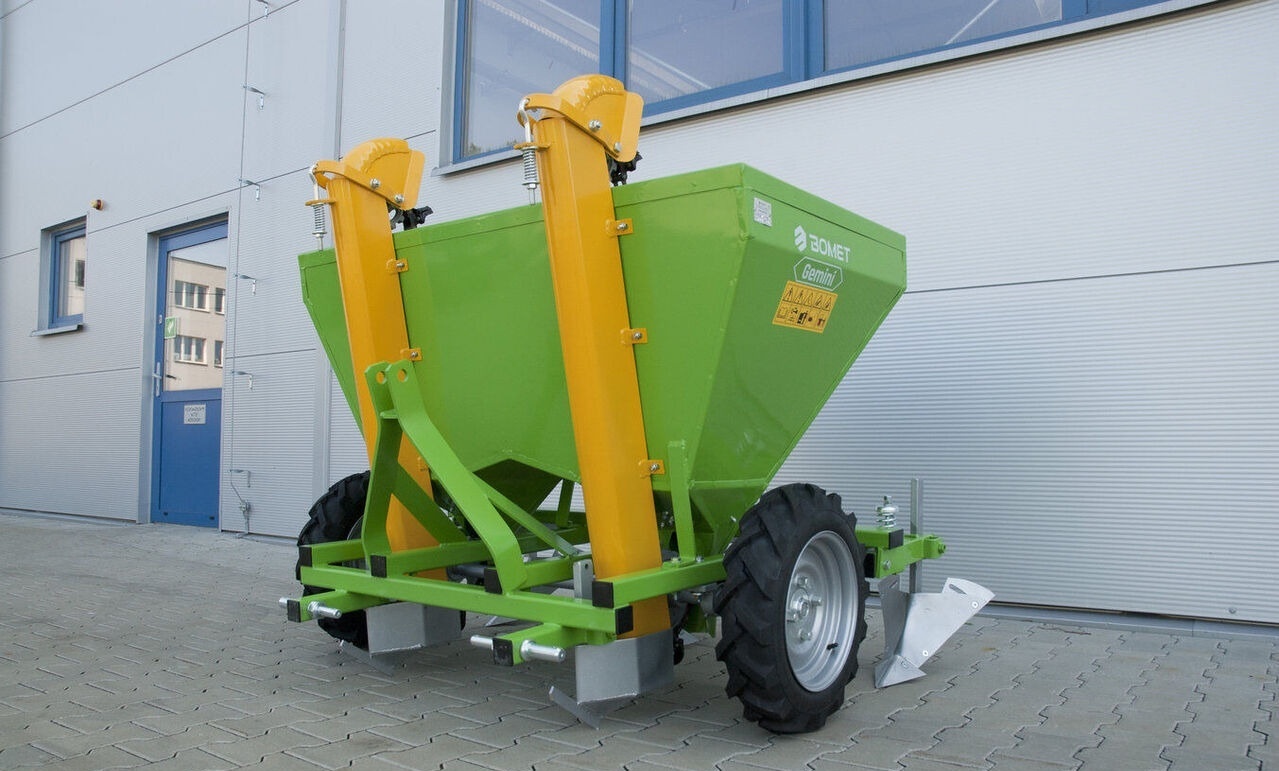 Bomet S239/1 70/75cm 2-rzędowa Gemini - Садачка за компир: слика 4 Bomet S239/1 70/75cm 2-rzędowa Gemini - Садачка за компир: слика 4