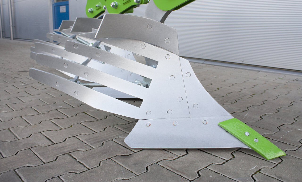 Bomet U063/2 3, korpus: 25-30-35cm, 0,75/0,9/1,05m Leo - Плуг: слика 4 Bomet U063/2 3, korpus: 25-30-35cm, 0,75/0,9/1,05m Leo - Плуг: слика 4