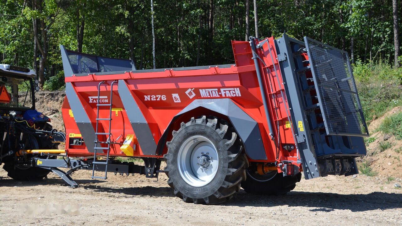 Metal-Fach N276/3 - 10t FALCON VERTI - Распрскувач на арско ѓубриво: слика 2 Metal-Fach N276/3 - 10t FALCON VERTI - Распрскувач на арско ѓубриво: слика 2