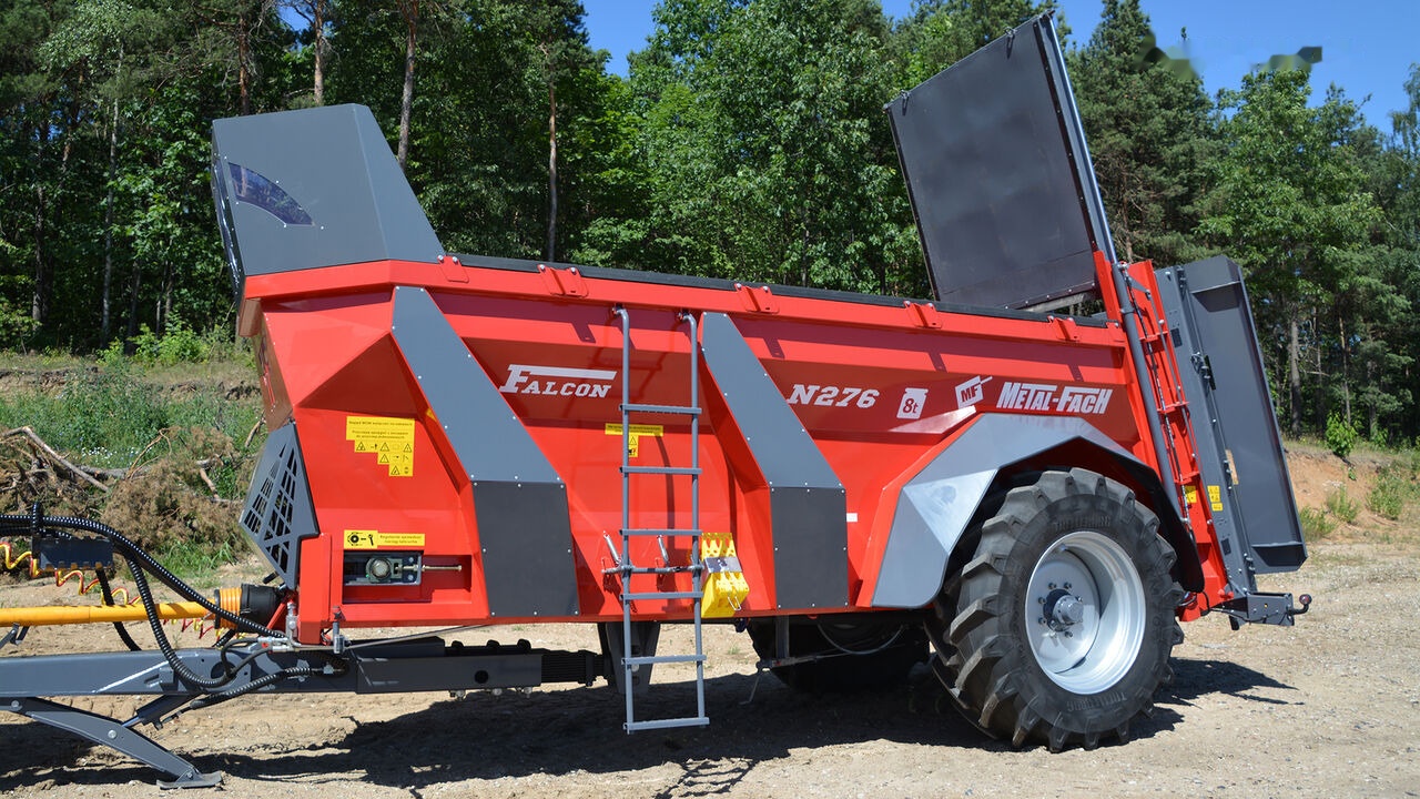 Metal-Fach N276 - 8t FALCON VERTI jednoosiowy - Распрскувач на арско ѓубриво: слика 1 Metal-Fach N276 - 8t FALCON VERTI jednoosiowy - Распрскувач на арско ѓубриво: слика 1