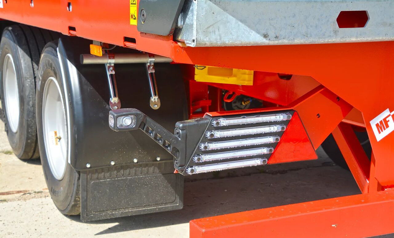 Metal-Fach Przyczepa platformowa T019/1 KP - 14t - Земјоделска платформска приколка: слика 2 Metal-Fach Przyczepa platformowa T019/1 KP - 14t - Земјоделска платформска приколка: слика 2