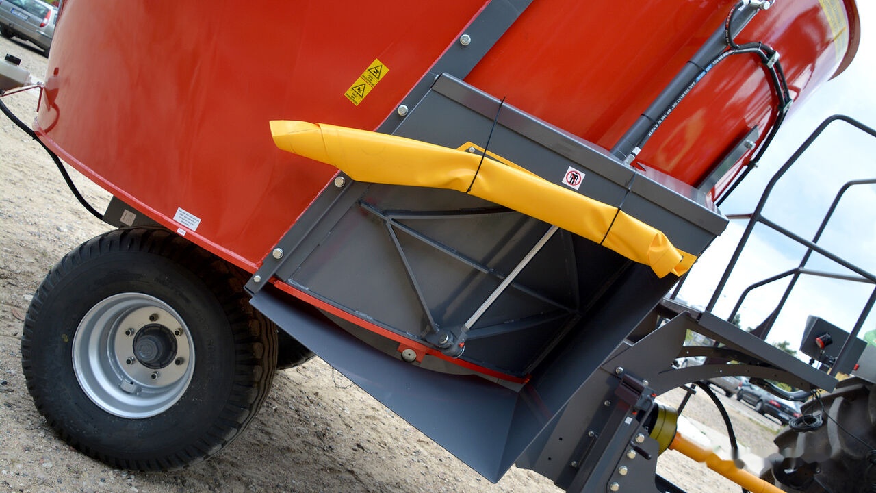 Metal-Fach T659 BELMIX - Вагон за мешање сточна храна: слика 1 Metal-Fach T659 BELMIX - Вагон за мешање сточна храна: слика 1