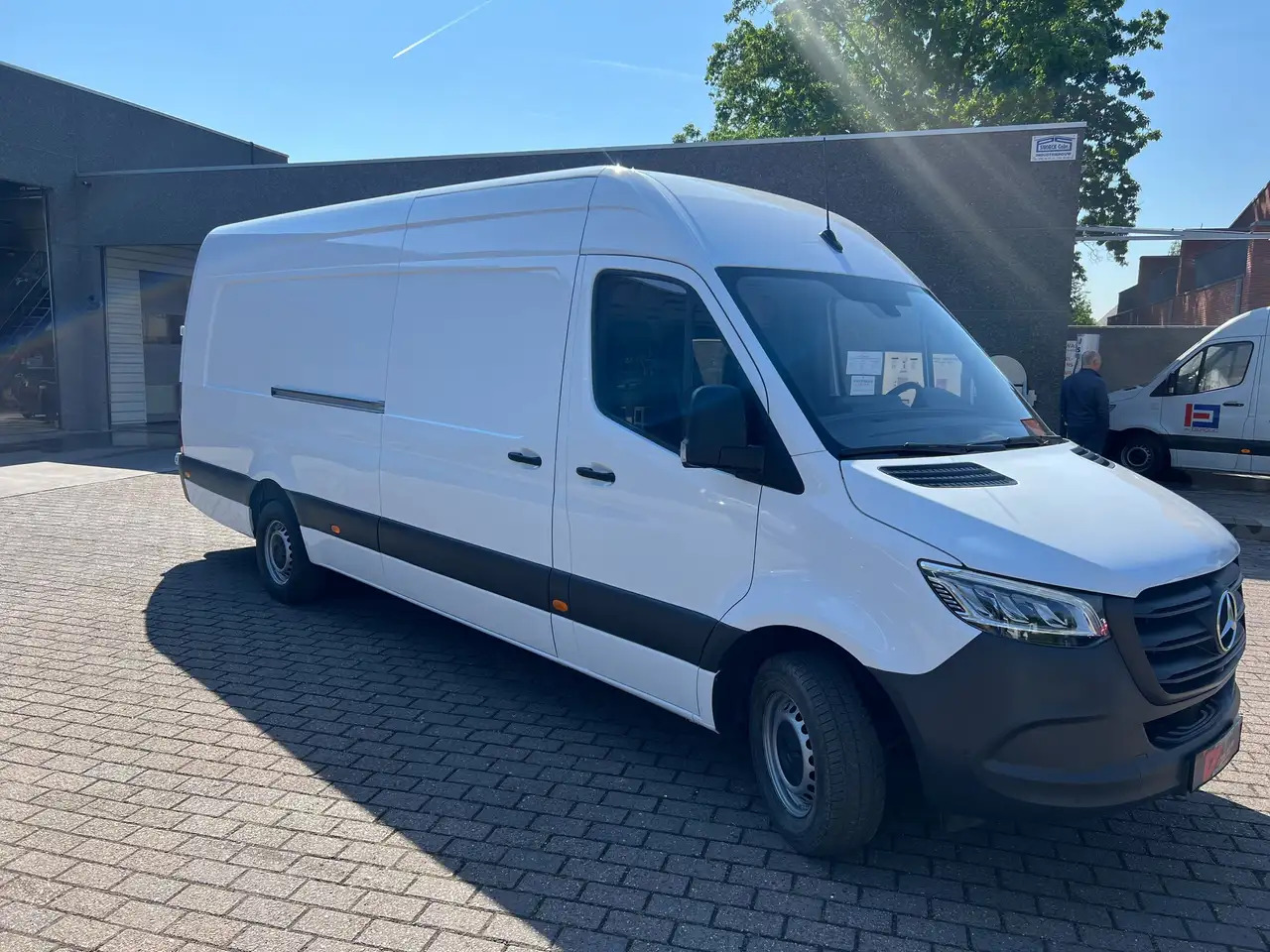 Mercedes-Benz Sprinter 314 L4H2 (31.500€ex)NAVI CAMERA 360° COMFORT - Товарно комбе: слика 2 Mercedes-Benz Sprinter 314 L4H2 (31.500€ex)NAVI CAMERA 360° COMFORT - Товарно комбе: слика 2
