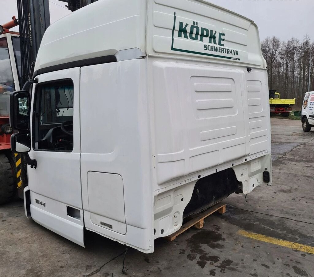Mercedes-Benz ACTROS MP 3 MEGA SPACE - Кабина за Камион: слика 4 Mercedes-Benz ACTROS MP 3 MEGA SPACE - Кабина за Камион: слика 4