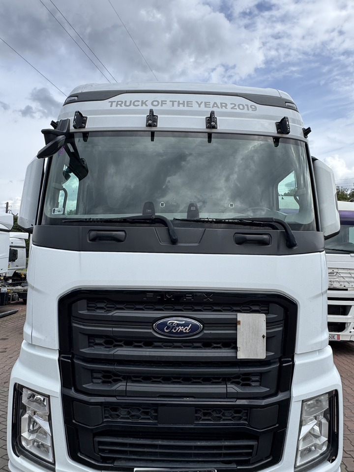 FORD F-MAX TRUCKS 500 - Кабина: слика 2 FORD F-MAX TRUCKS 500 - Кабина: слика 2