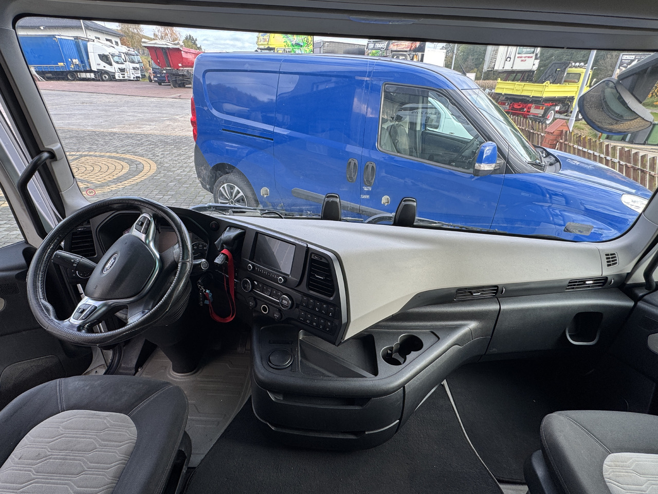 Ford F-Max 500 - Контролна табла: слика 1 Ford F-Max 500 - Контролна табла: слика 1