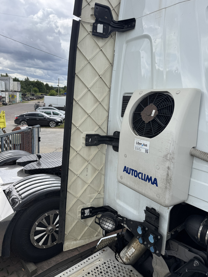 Ford F-Max Cargo - Аеродинамика/ Спојлер за Камион: слика 3 Ford F-Max Cargo - Аеродинамика/ Спојлер за Камион: слика 3