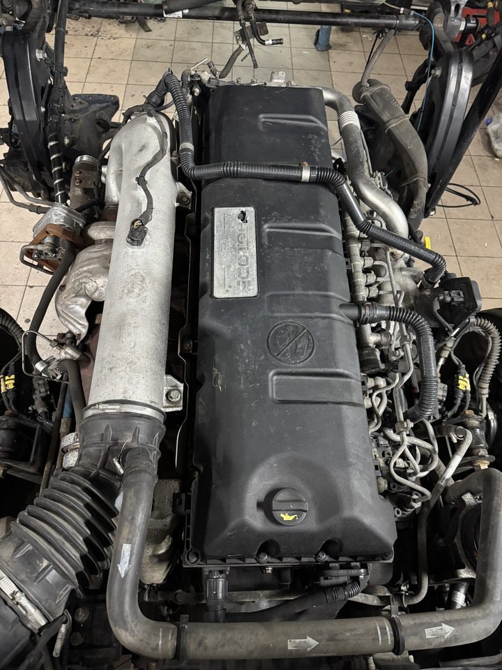 Ford F-Max - Мотор: слика 1 Ford F-Max - Мотор: слика 1