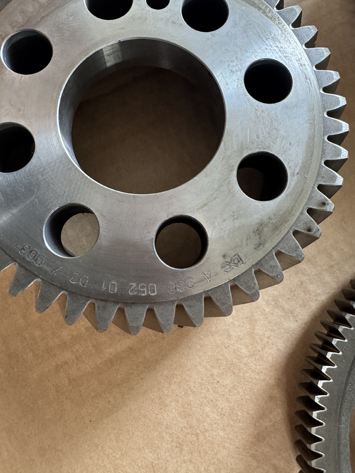 Mercedes-Benz Atego III E6 OM934LA Mercedes-Benz Atego III E6 - Брегаста оска за Камион: слика 4 Mercedes-Benz Atego III E6 OM934LA Mercedes-Benz Atego III E6 - Брегаста оска за Камион: слика 4