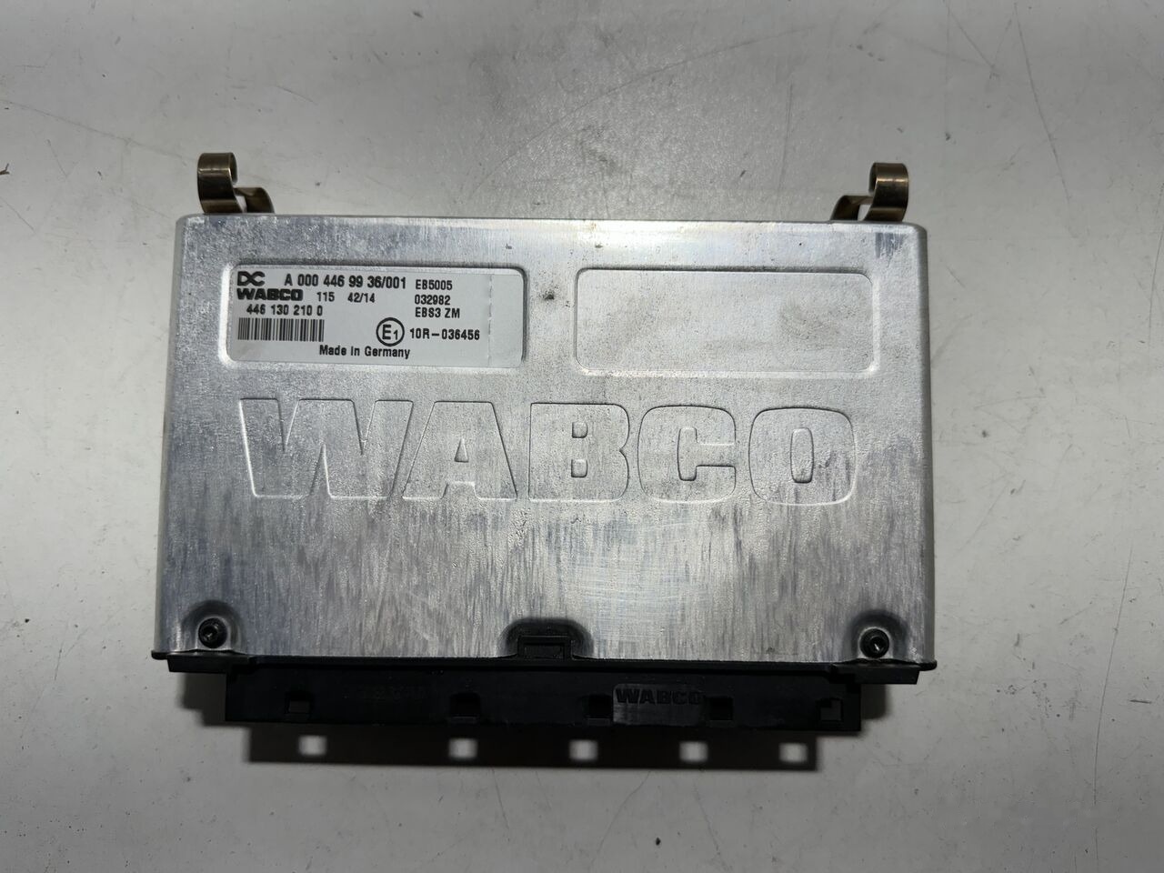 Mercedes-Benz Moduł Sterownik Komputer EBS 3 Mercedes Atego 3 Actros A0004469936 - Електричен систем за Камион: слика 1 Mercedes-Benz Moduł Sterownik Komputer EBS 3 Mercedes Atego 3 Actros A0004469936 - Електричен систем за Камион: слика 1