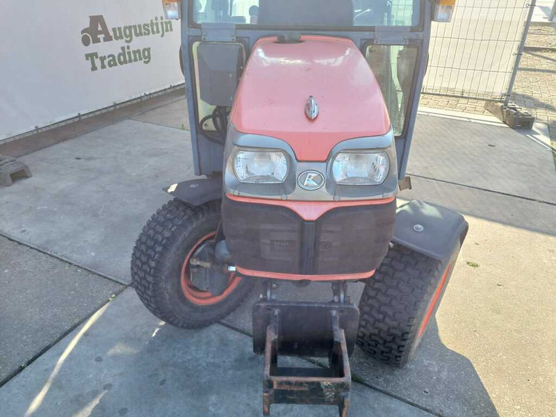 Kubota B2530 - Мини трактор: слика 3 Kubota B2530 - Мини трактор: слика 3