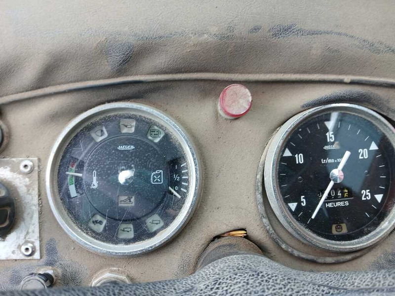 Трактор Renault 781-4: слика 13
