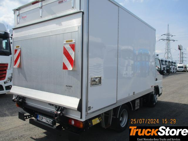 FUSO Canter 3C15 - Комбе фургон: слика 3 FUSO Canter 3C15 - Комбе фургон: слика 3