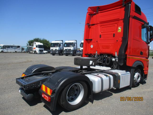 Mercedes-Benz Actros 1845 LS nRL - Камион влекач: слика 3 Mercedes-Benz Actros 1845 LS nRL - Камион влекач: слика 3